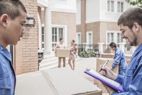 Moving van service for homes in Harold Hill