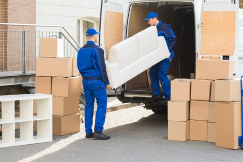 House move support with loading and unloading in Harold Hill