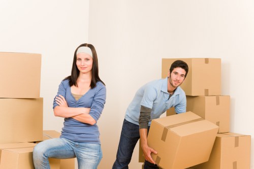 Customer and moving service review of booking confirmation and amendments